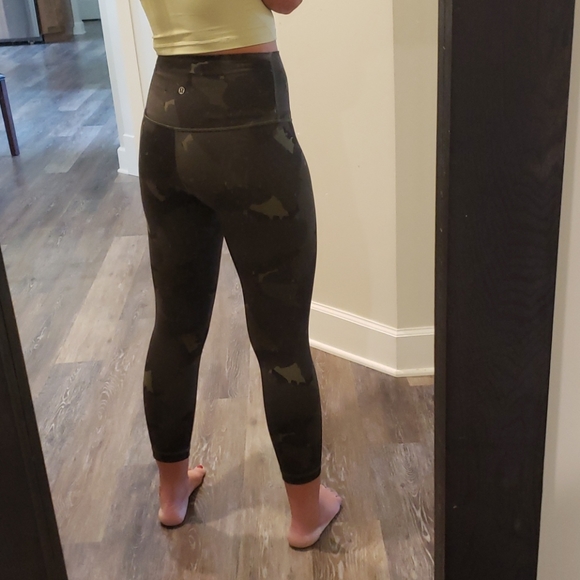 Lululemon Gator Palm Party WU Crop High Rise - Picture 7 of 7